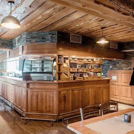 Hotel House Rozka 3*