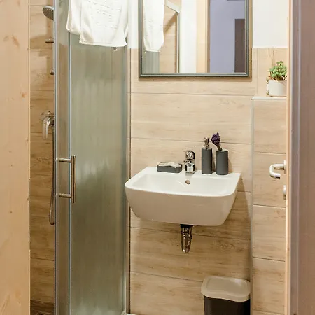 Hotel House Rozka 3*